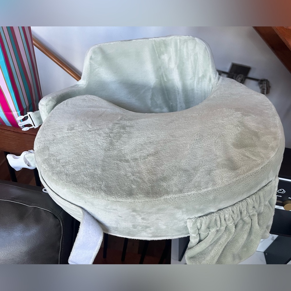 My Brest Friend Super Deluxe Nursing Pillow